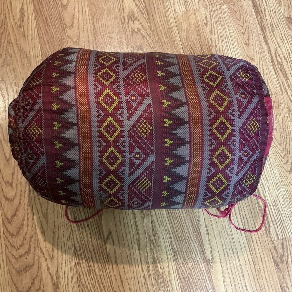 Embark 3lb 40‎ Degree Sleeping Bag Plum 33" x 75" Purple Orange Faux Crossstitch